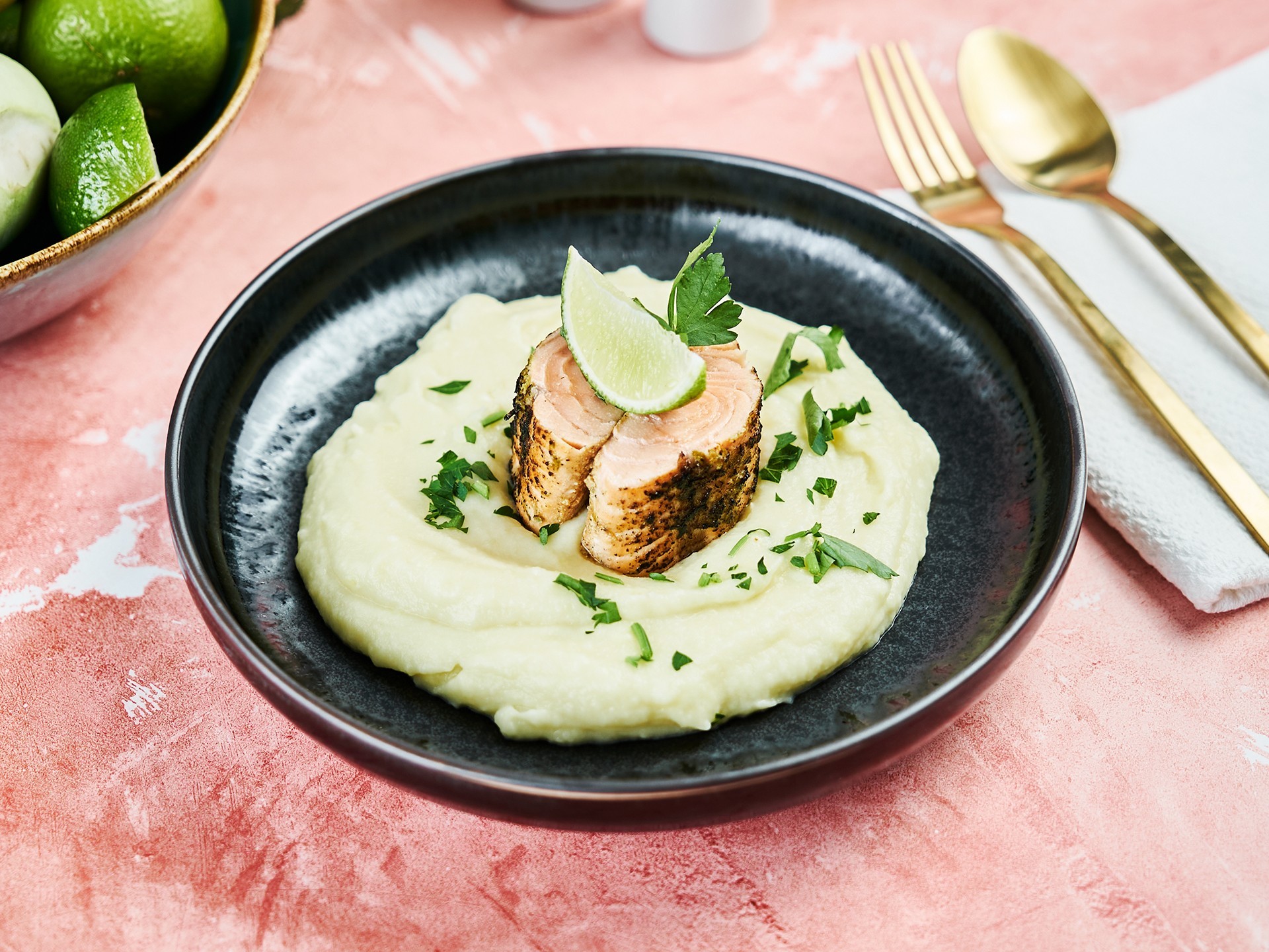 Low Carb Limetten-Lachs mit Kohlrabi-Kartoffel-Püree