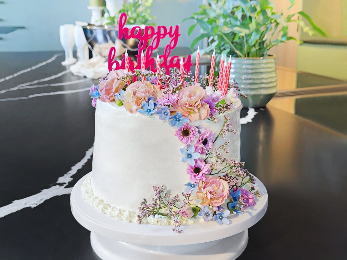 Blaubeer Birthday Cake
