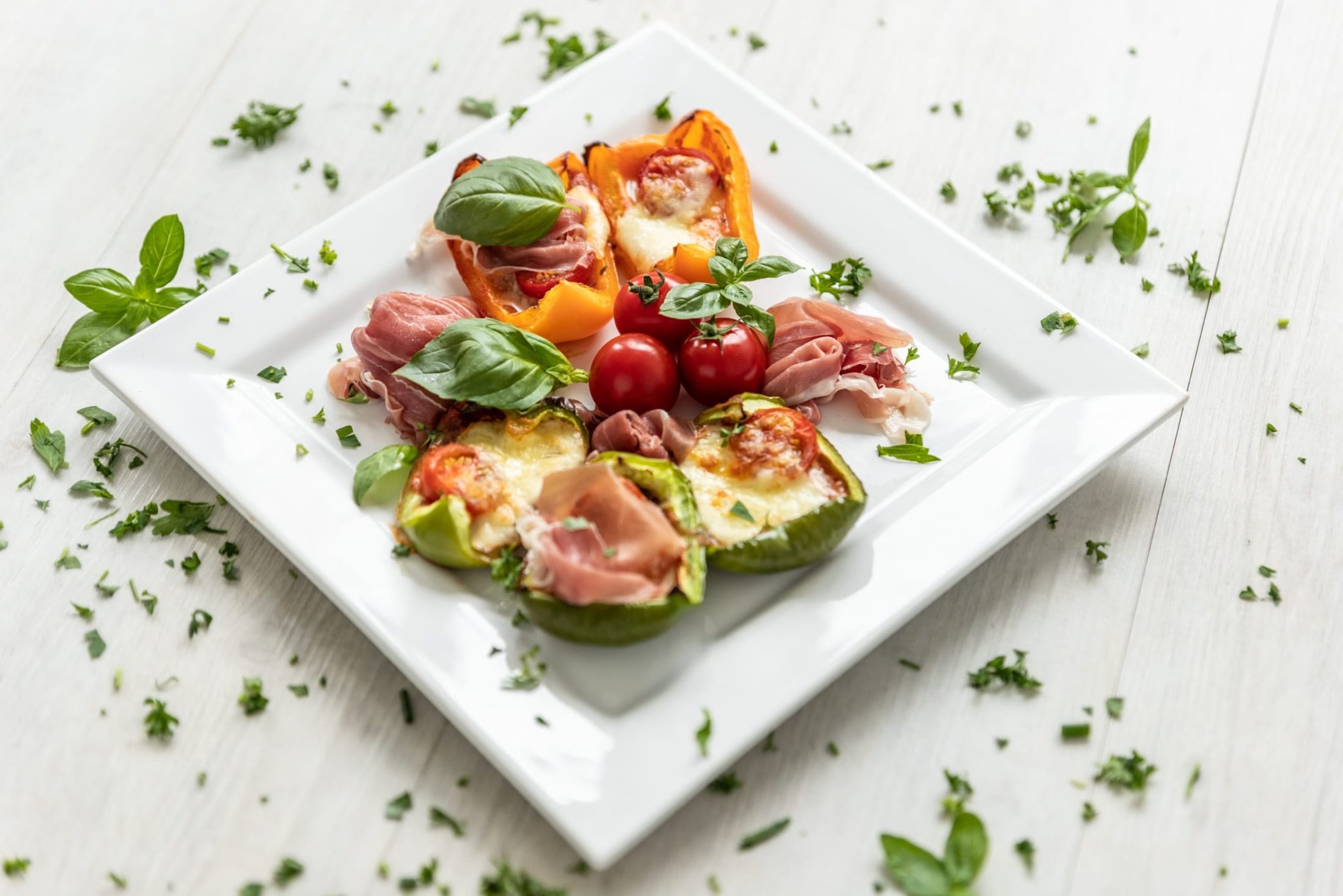 Keto Paprika-Pizza-Schiffchen