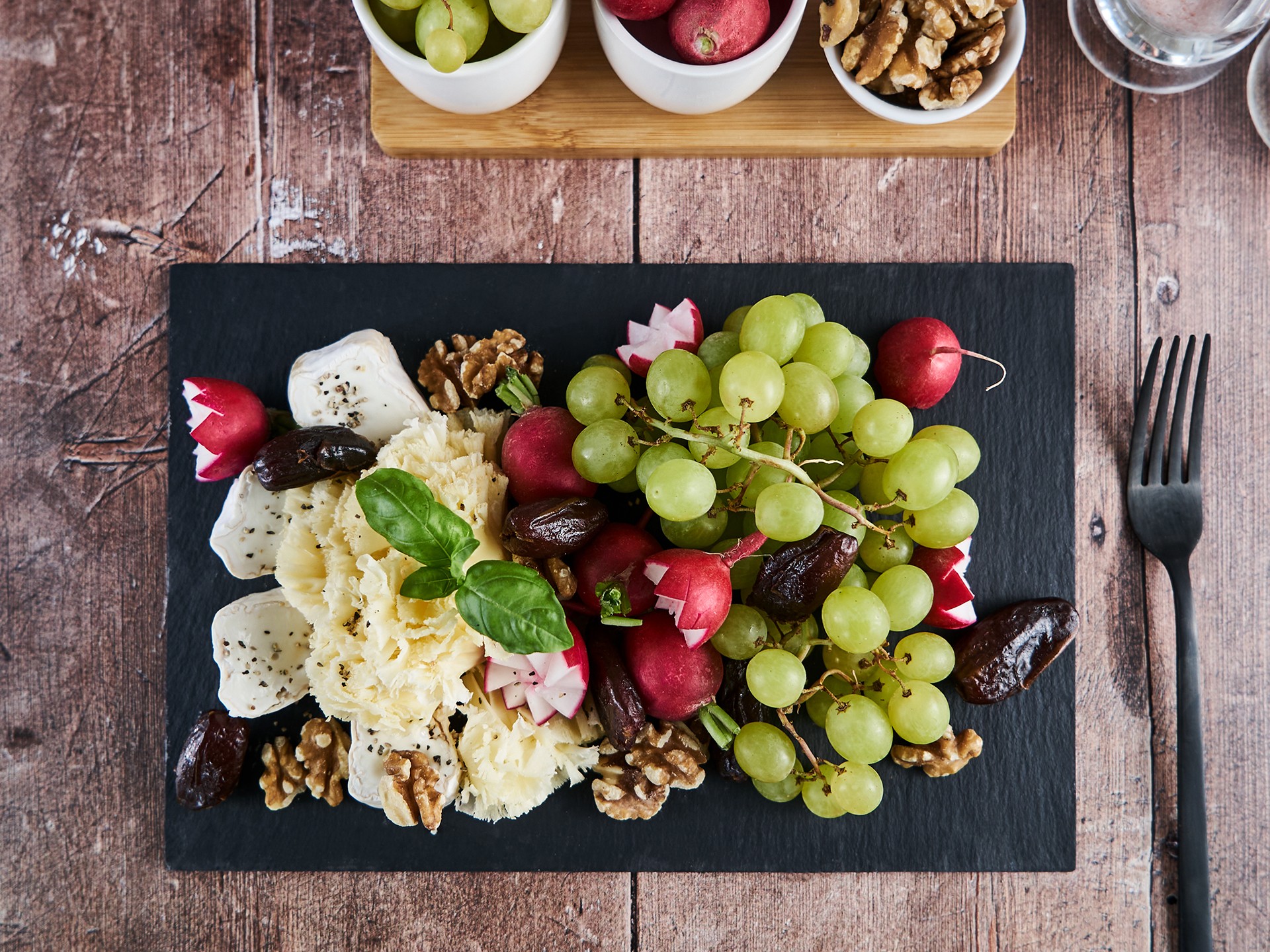 Schnelle Käseplatte (Keto)