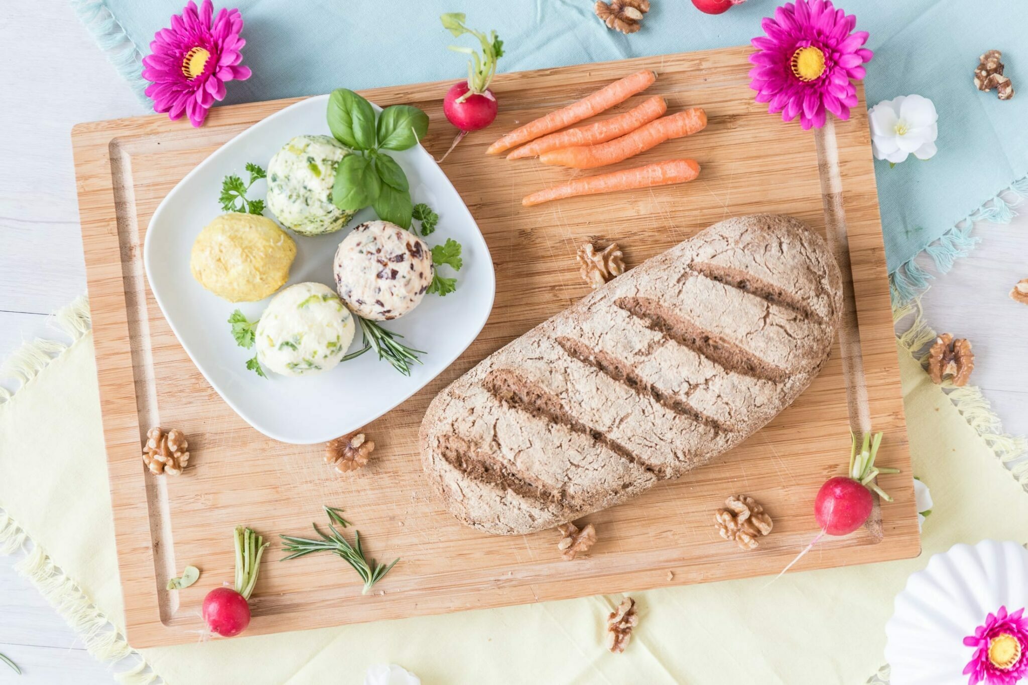 Dreierlei Kräuterbutter für jeden Anlass